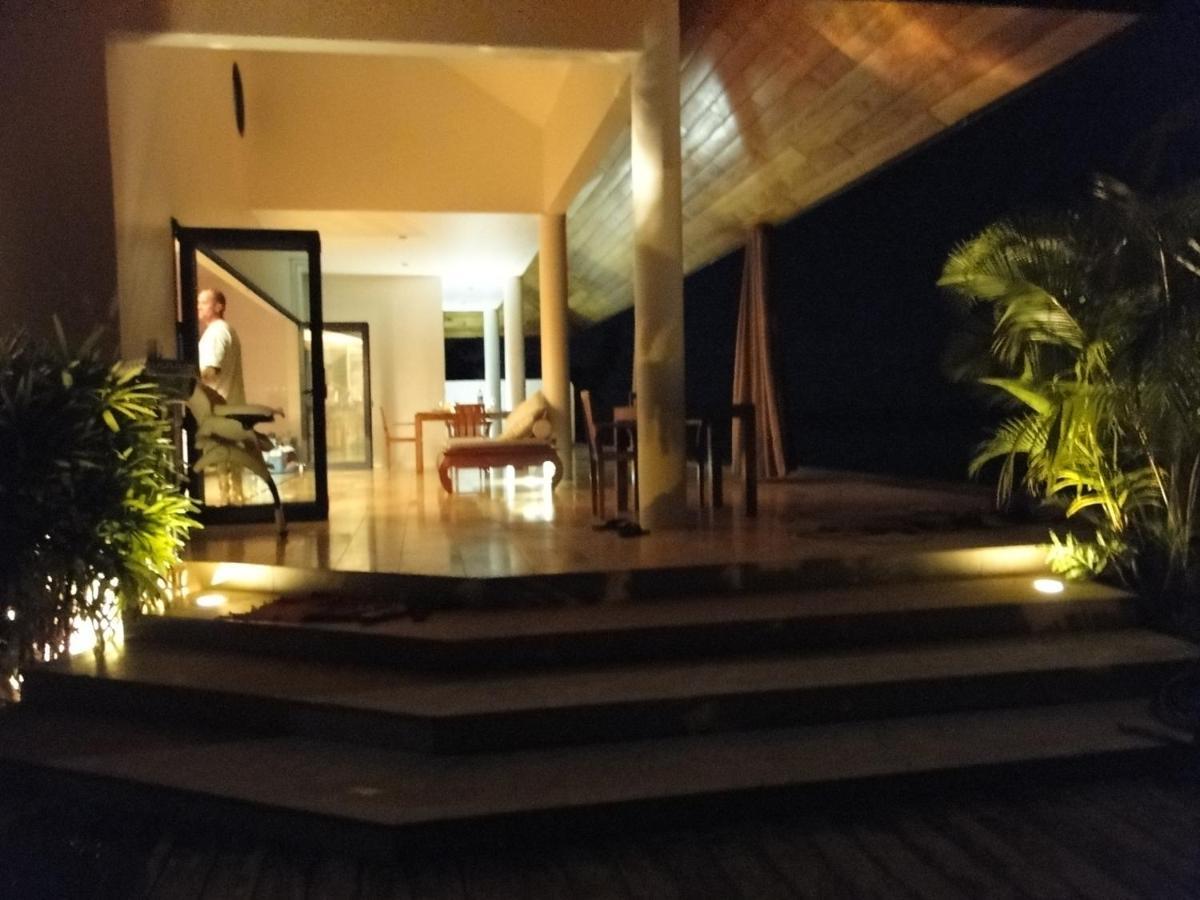 Ocean Breeze Villa Tevaitoa エクステリア 写真