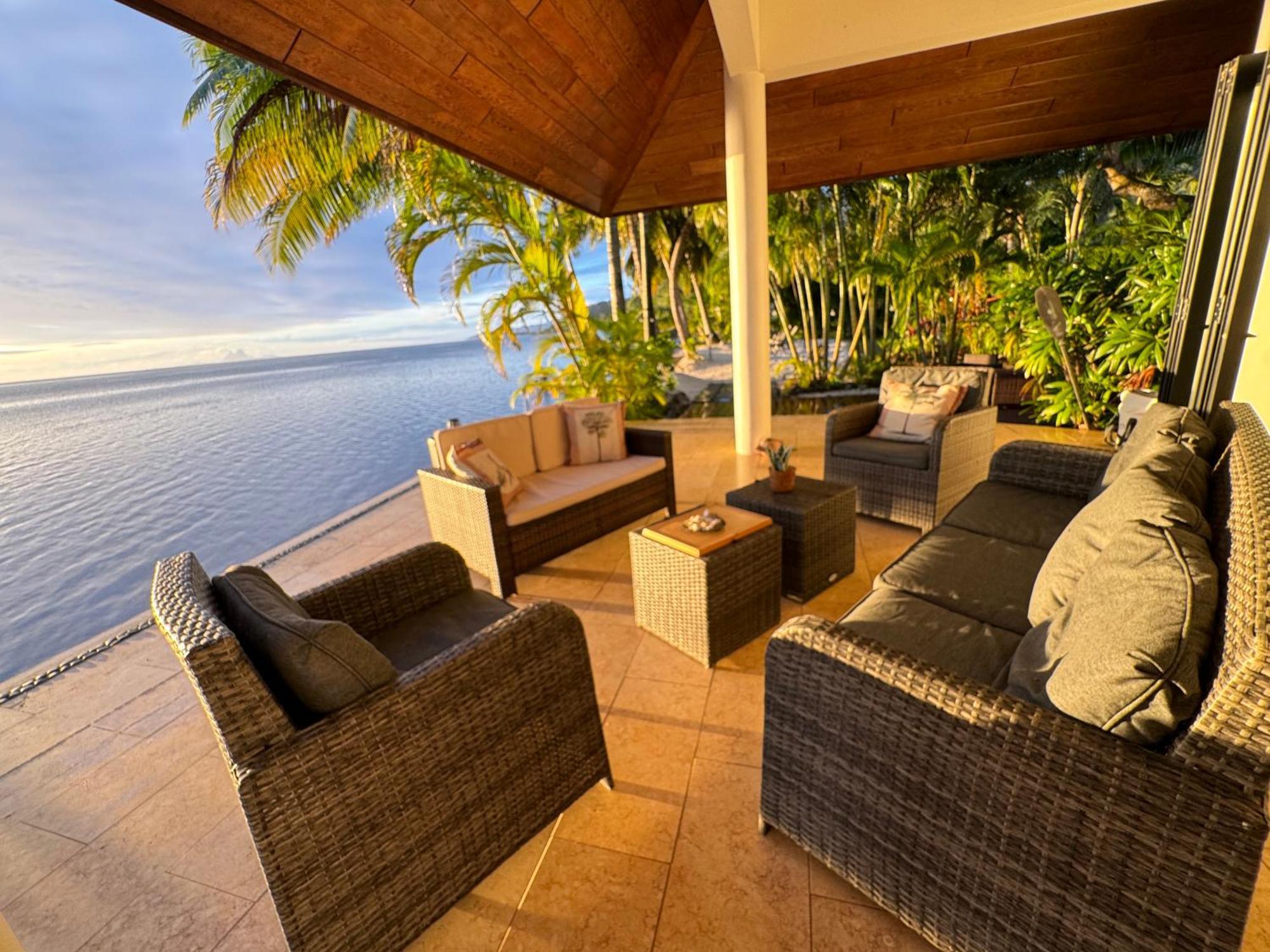 Ocean Breeze Villa Tevaitoa エクステリア 写真