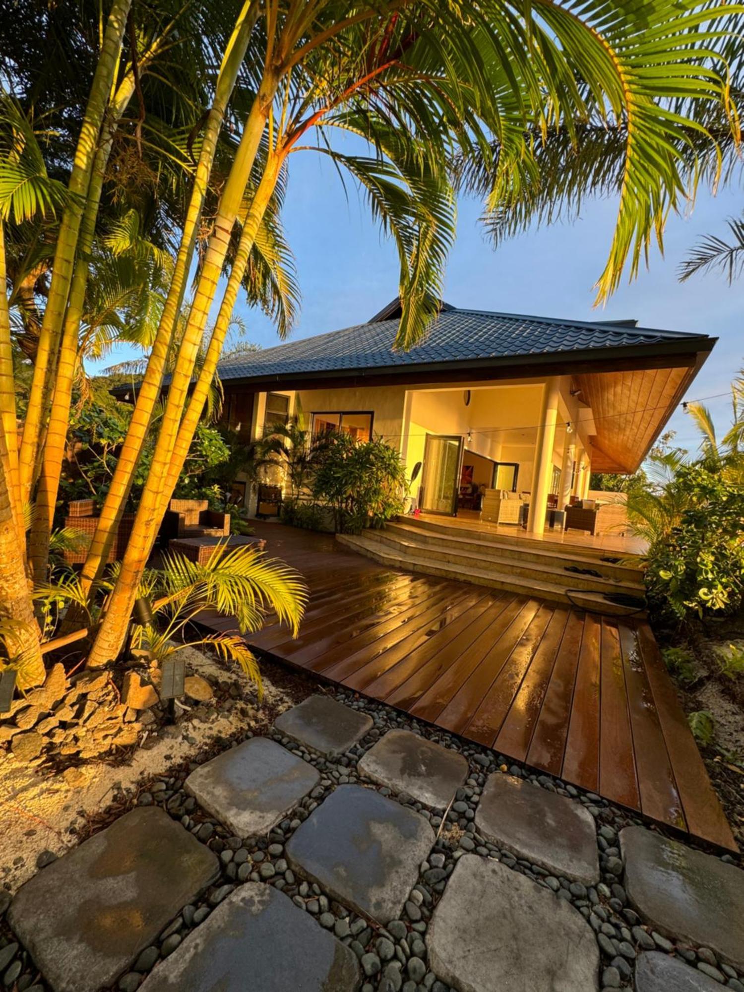Ocean Breeze Villa Tevaitoa エクステリア 写真